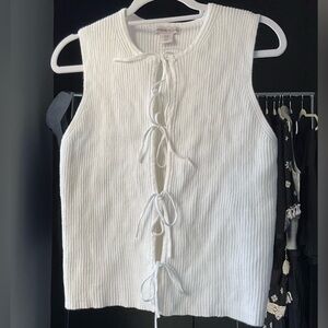Sincerely Jules White Tie-Front Tank Top knitted cardigan- size medium